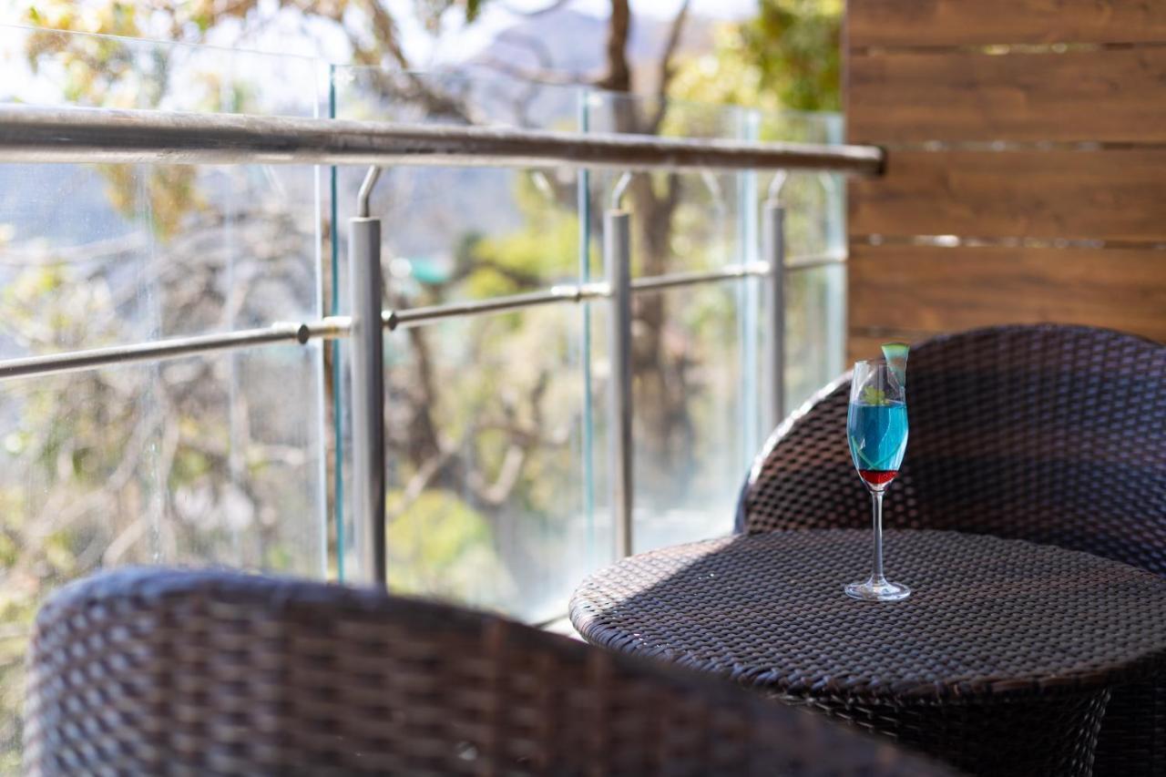 Accord Hotel Mussoorie Bagian luar foto