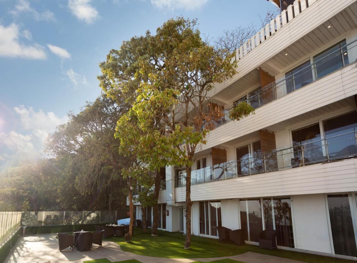 Accord Hotel Mussoorie Bagian luar foto