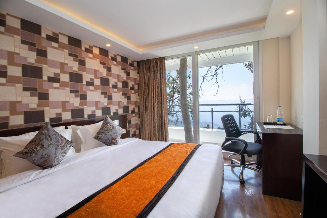 Accord Hotel Mussoorie Bagian luar foto