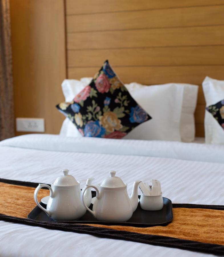 Accord Hotel Mussoorie Bagian luar foto