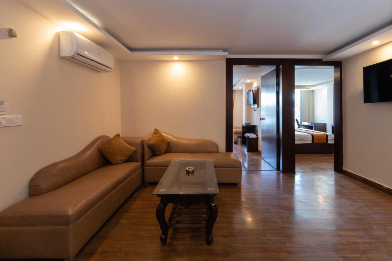 Accord Hotel Mussoorie Bagian luar foto
